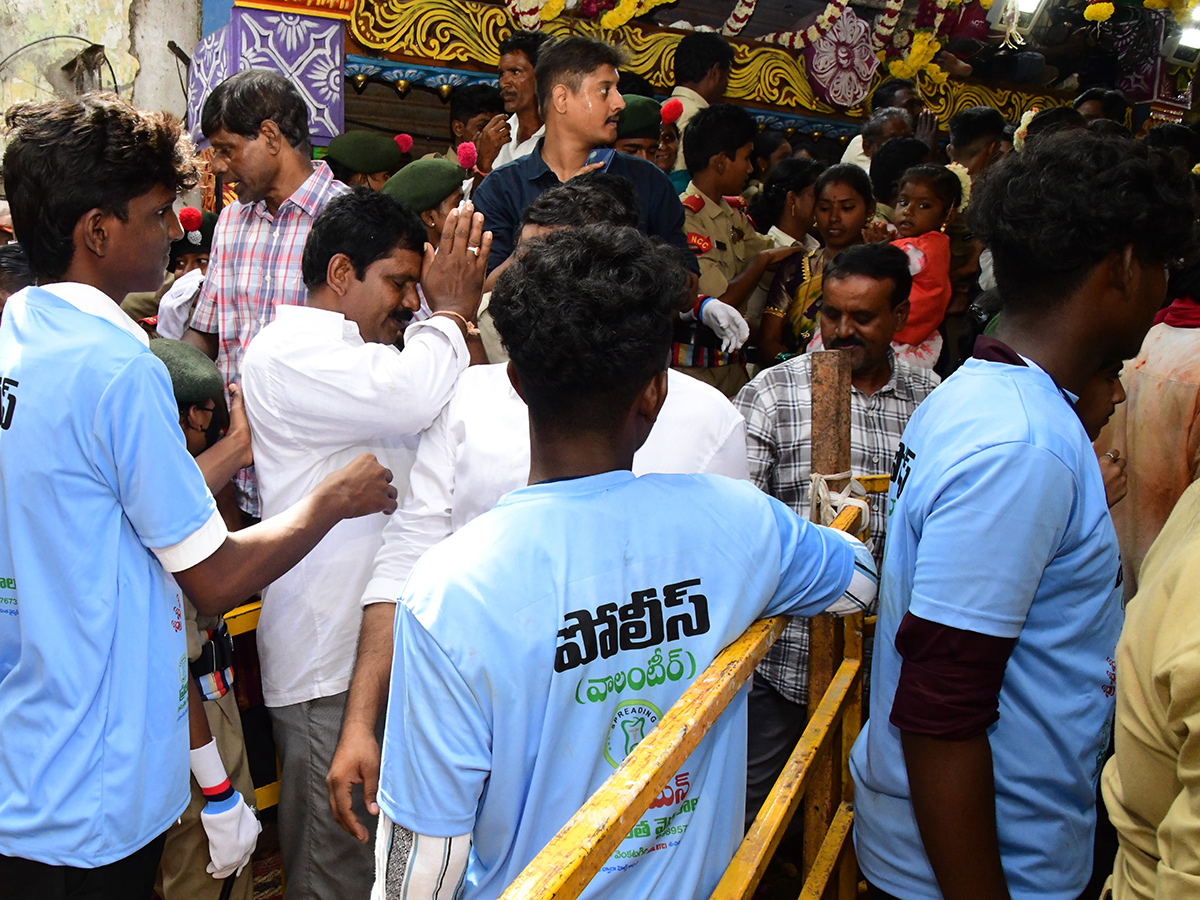 Poleramma Jatara Venkatagiri 2024 Photos17