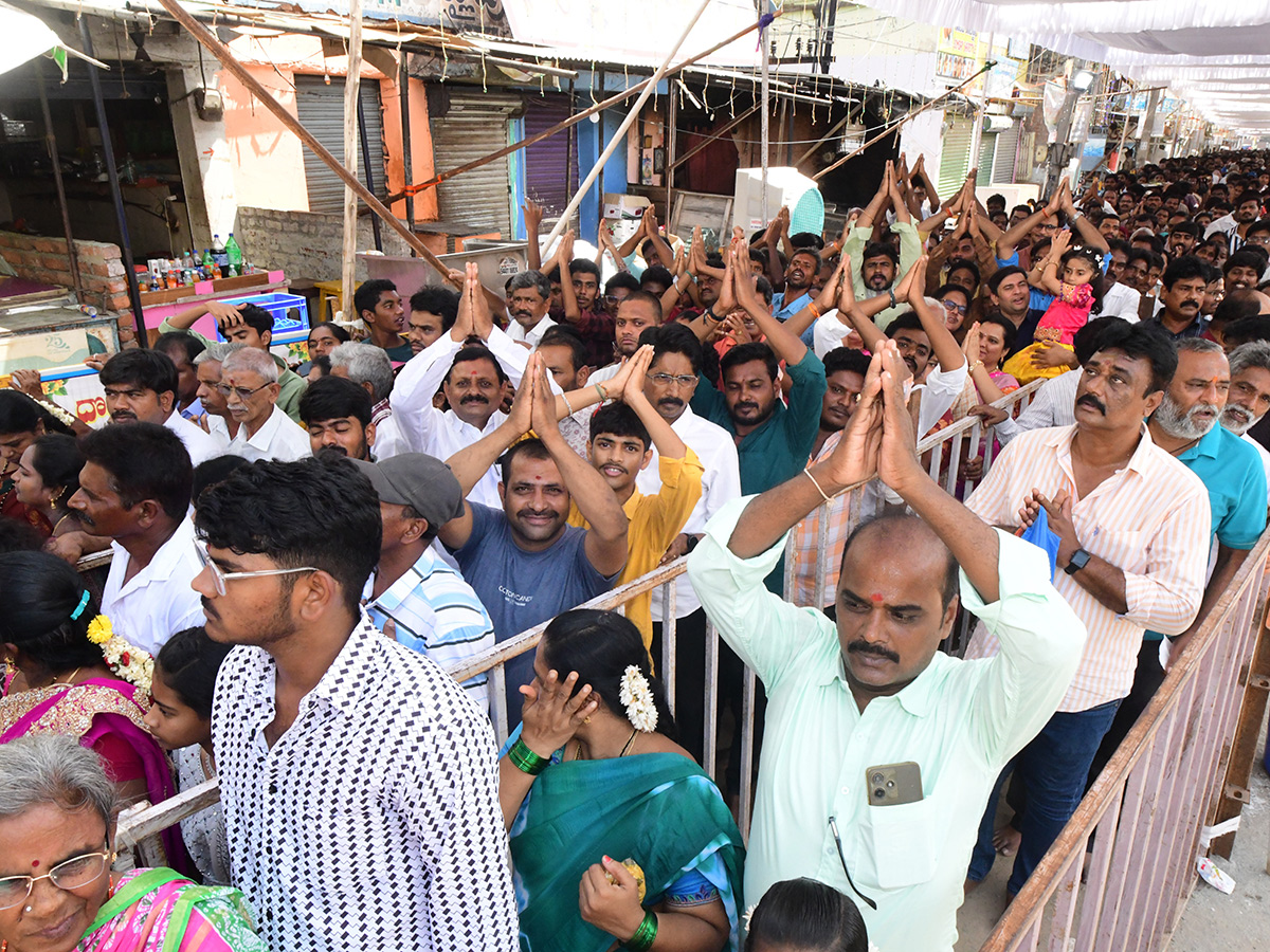 Poleramma Jatara Venkatagiri 2024 Photos21
