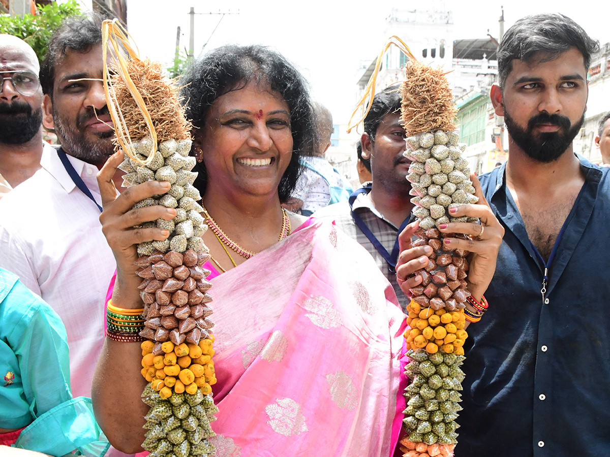Poleramma Jatara Venkatagiri 2024 Photos7