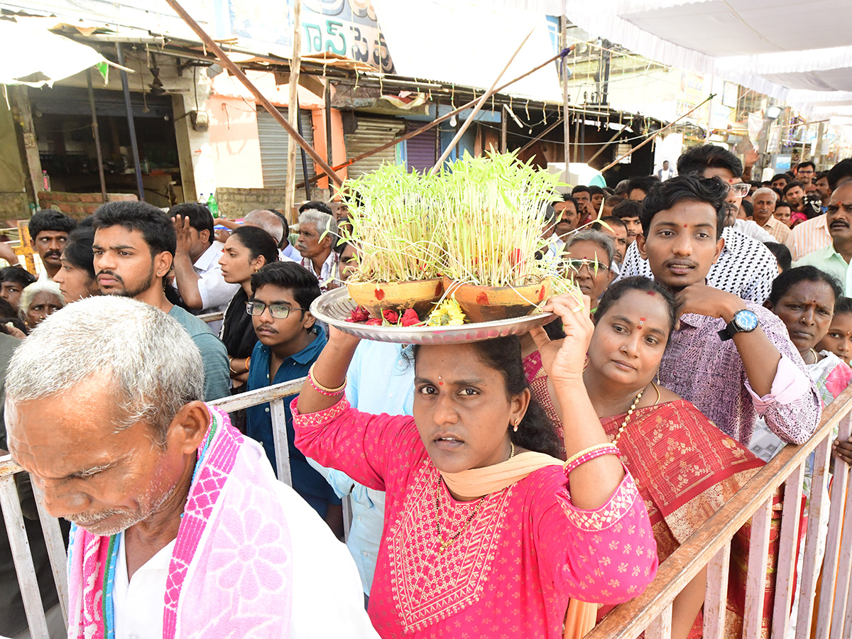 Poleramma Jatara Venkatagiri 2024 Photos8