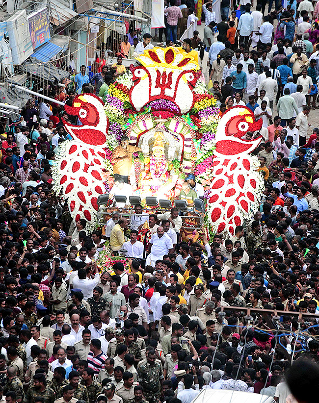 Tirupati : Poleramma Jatara Venkatagiri Photos9