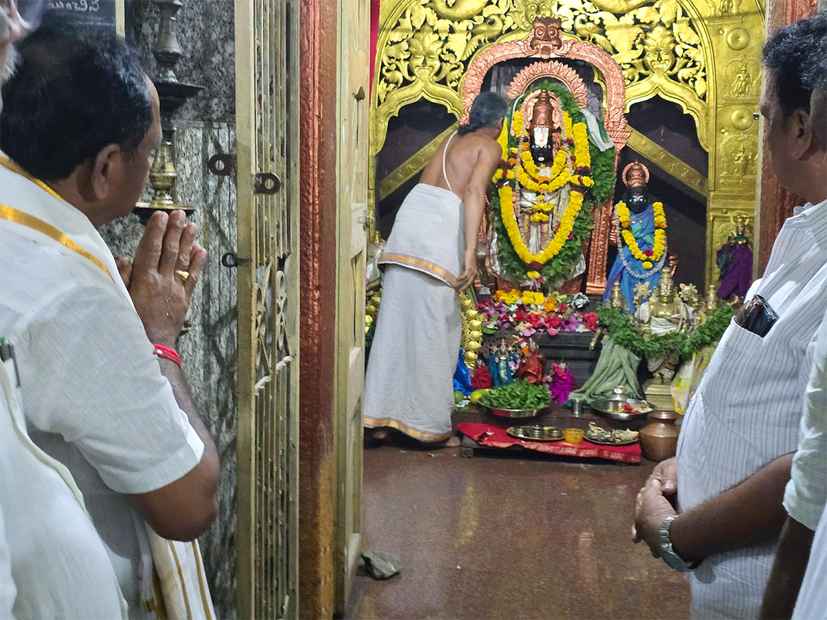 YSRCP Leaders Statewide Temple Pooja Photos14