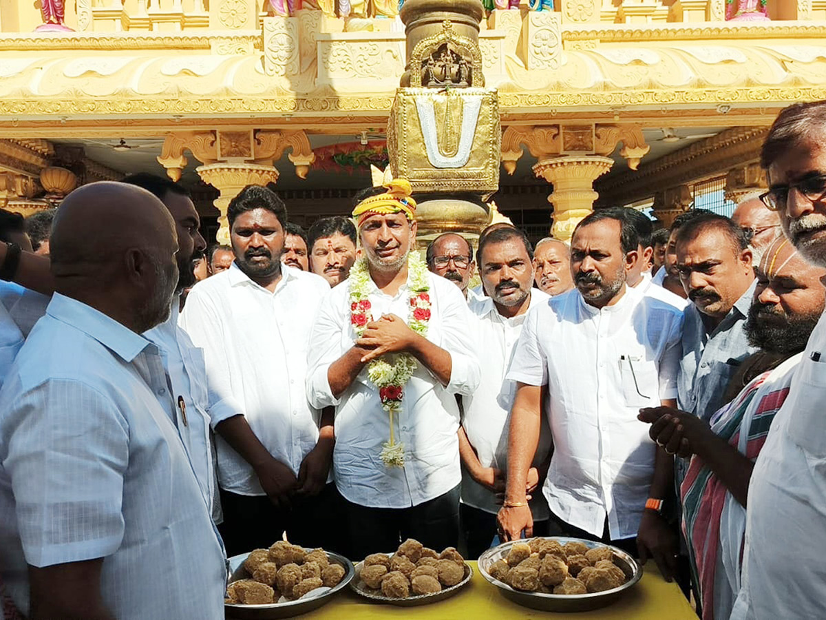 YSRCP Leaders Statewide Temple Pooja Photos24