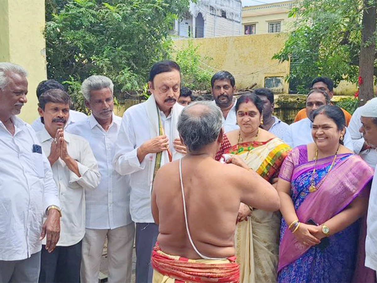YSRCP Leaders Statewide Temple Pooja Photos9