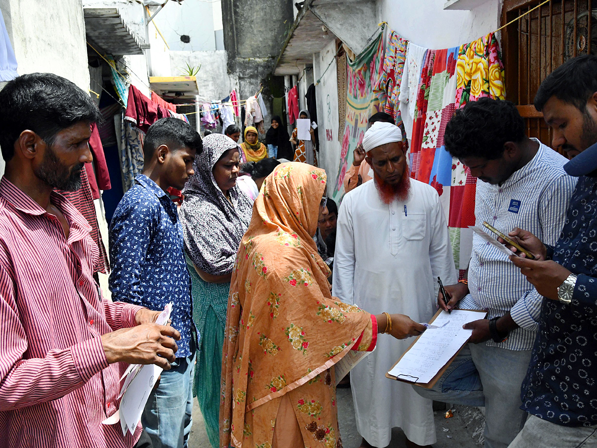 Double Bedroom Beneficiaries oppose allotment of houses to Musi project oustees Photos11