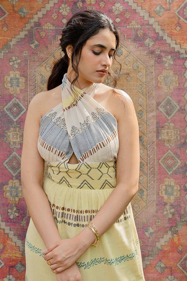 Intresting Facts About Priyanka Mohan Photos5