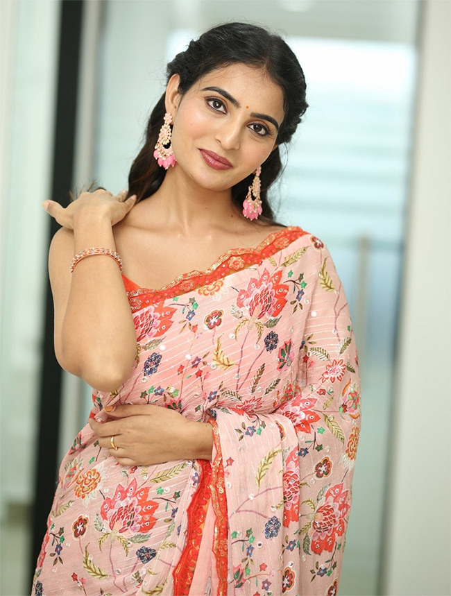 Ananya Nagalla Launched Rida Radiance Skin and Hair Clinic at Gachibowli11
