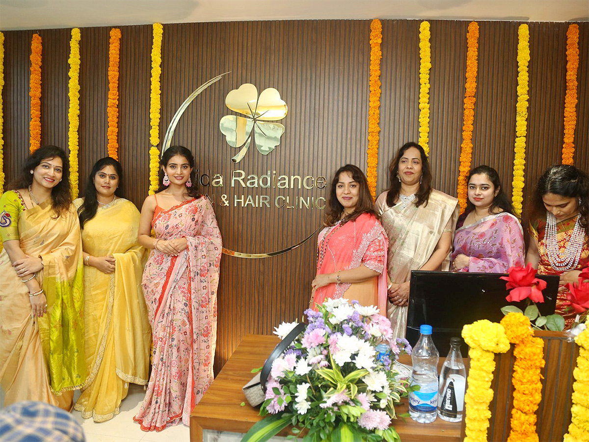 Ananya Nagalla Launched Rida Radiance Skin and Hair Clinic at Gachibowli3