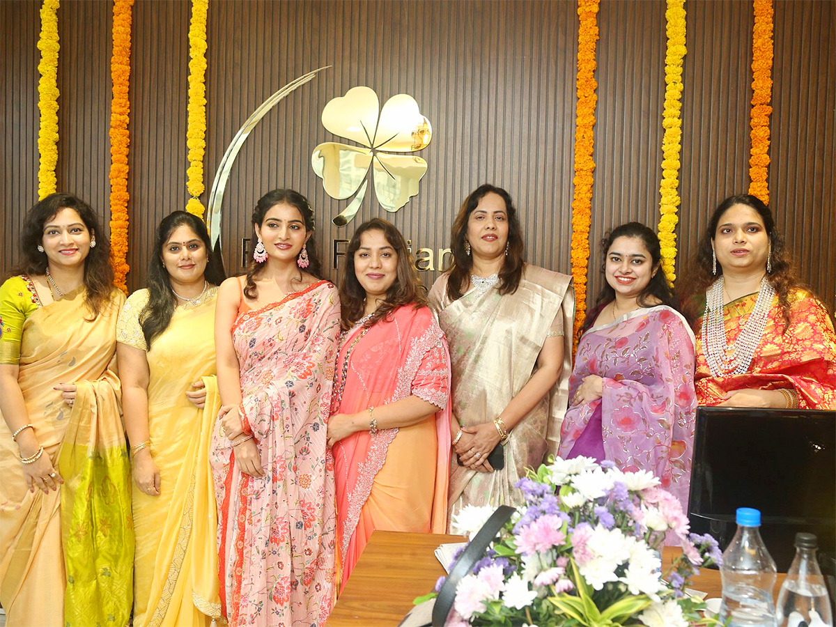 Ananya Nagalla Launched Rida Radiance Skin and Hair Clinic at Gachibowli5