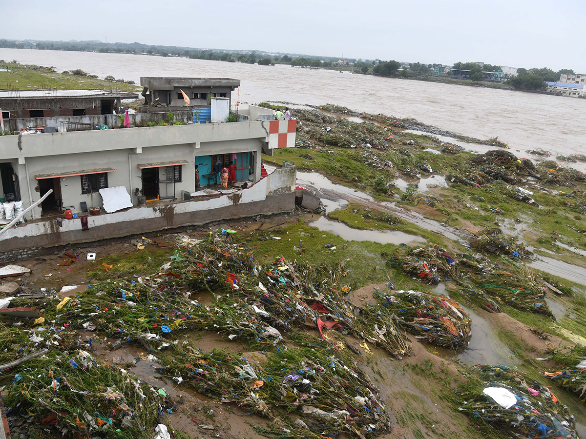 Khammam Floods 2024 Photos12