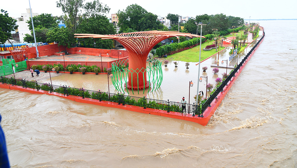 Riverfront park new landmark vijayawada photos2