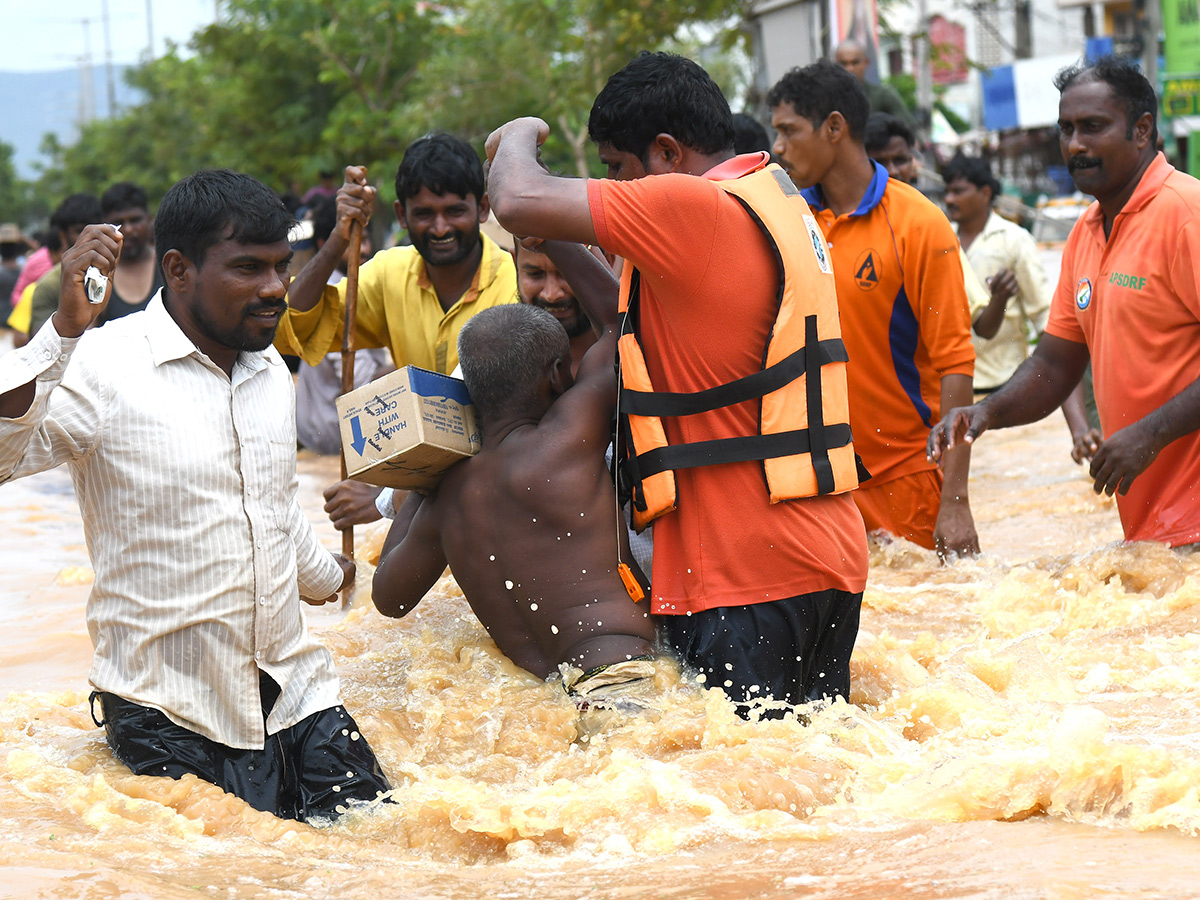 vijayawada floods 2024 photos15