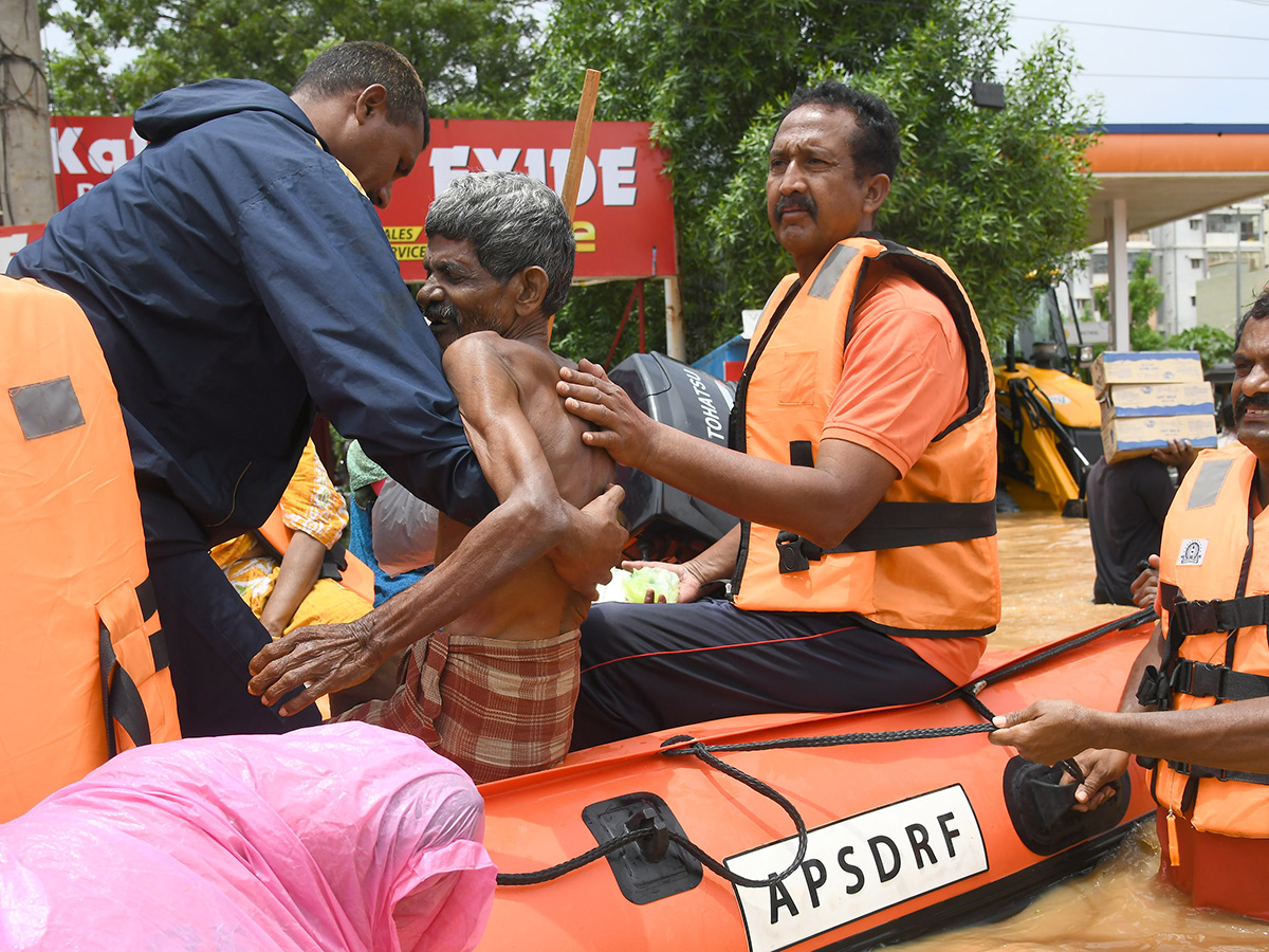 vijayawada floods 2024 photos7
