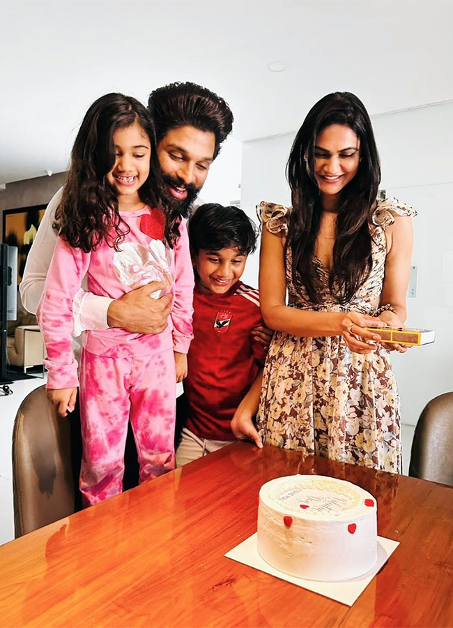 allu sneha reddy birthday celebrations photos10