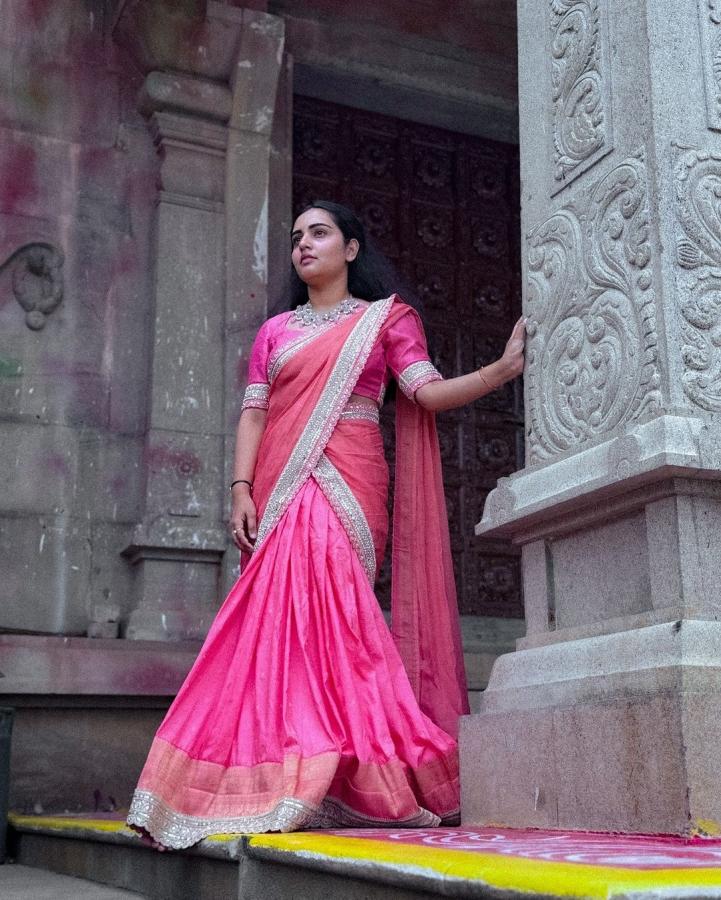 Actress sonia singh visits Tirumala Tirupati Devasthanam photos viral5