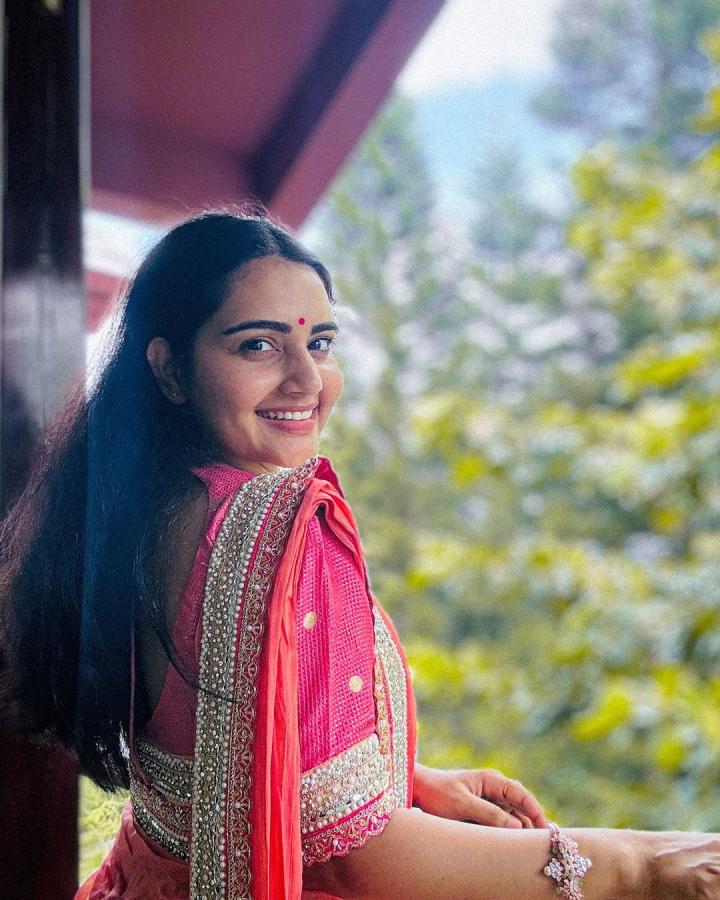 Actress sonia singh visits Tirumala Tirupati Devasthanam photos viral6