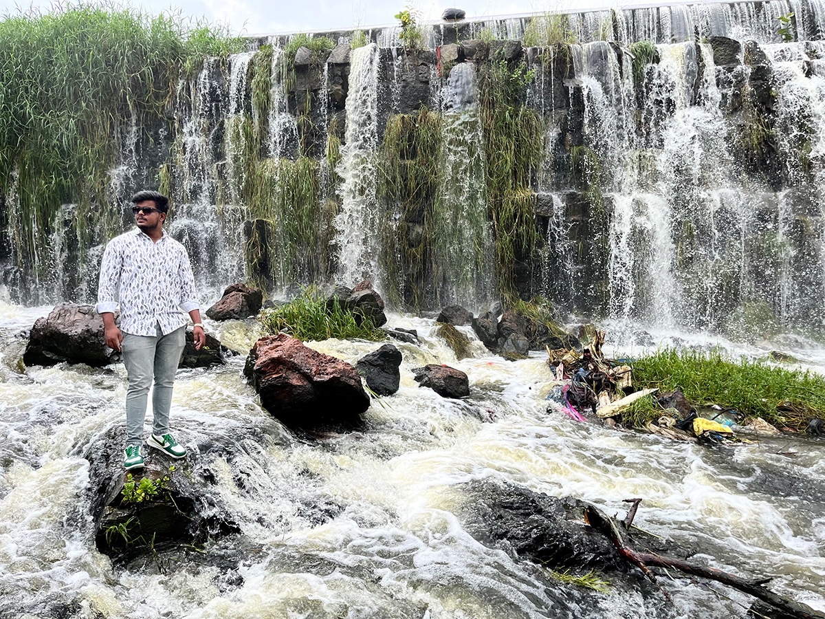 Youth Dangerously Taking Photos At Pedda Amberpet Water Falls6
