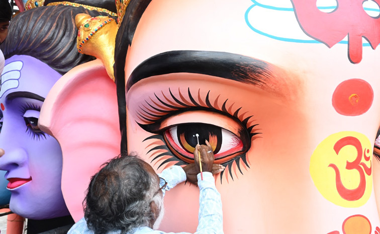  Khairatabad Ganesh eye painting 2024 photos4