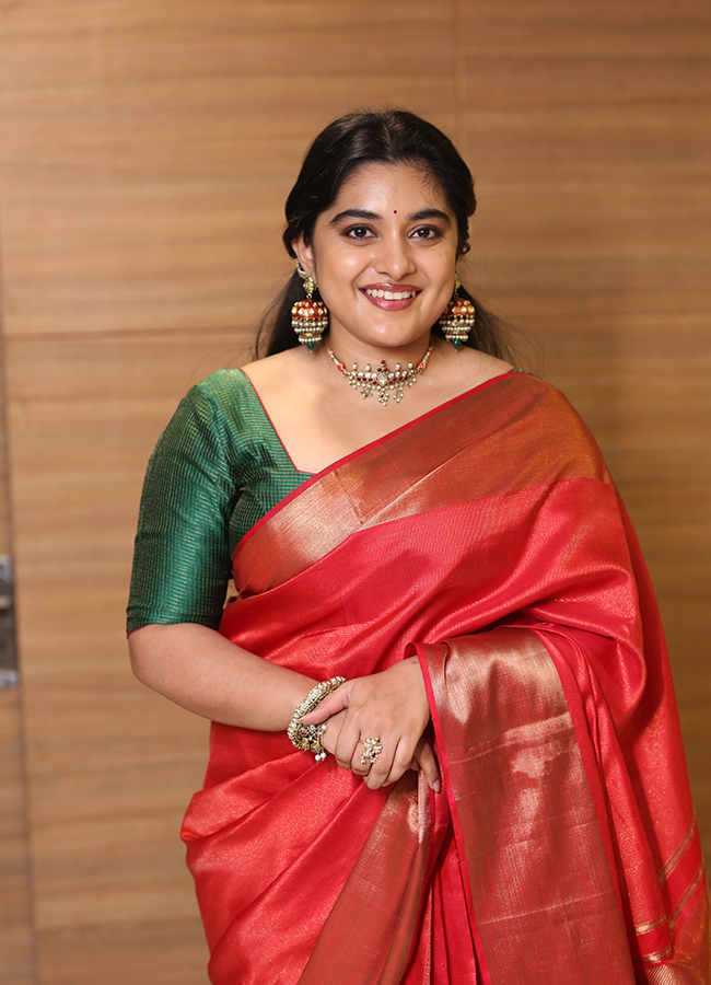 Actress Nivetha Thomas HD Photos5