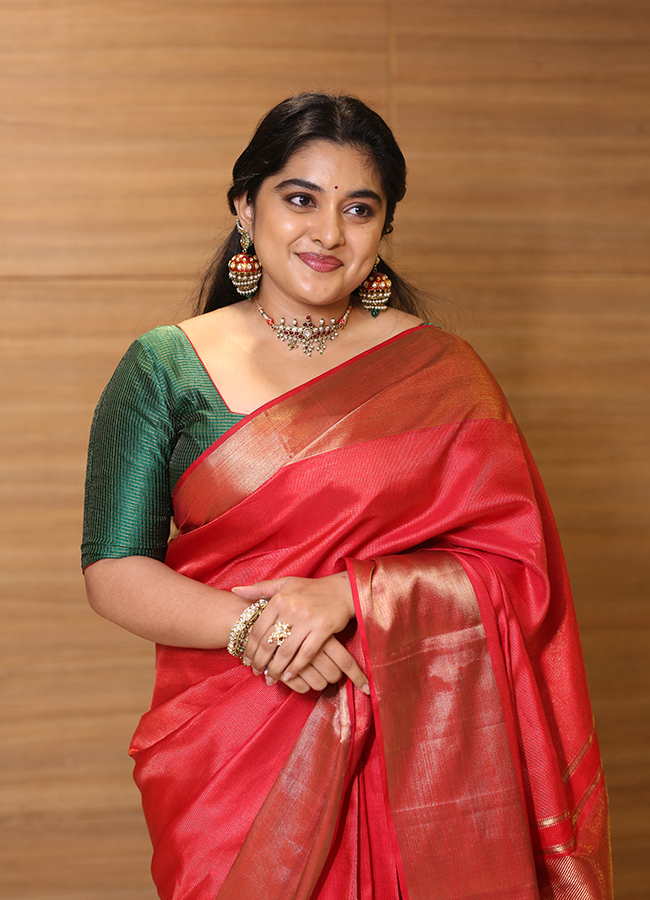 Actress Nivetha Thomas HD Photos6