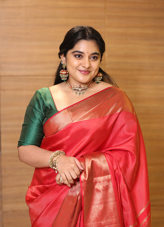 Actress Nivetha Thomas HD Photos7