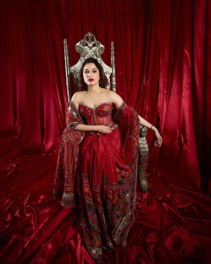 Tamanna Bhatia Glamour Look Photos Viral8