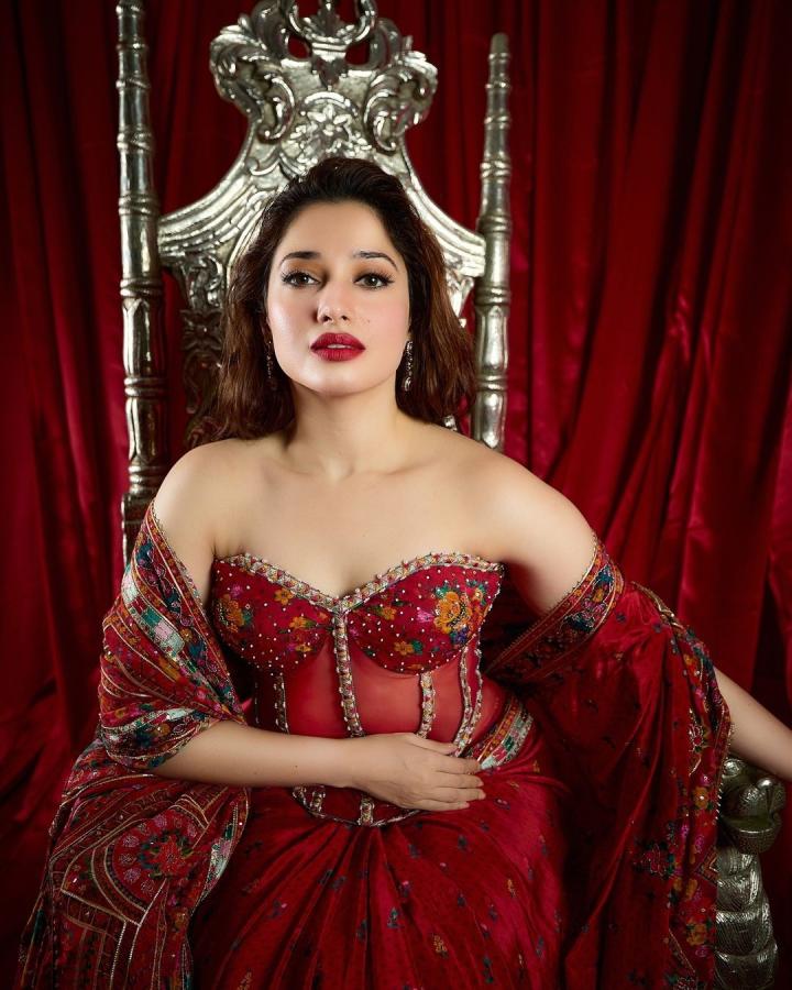 Tamanna Bhatia Glamour Look Photos Viral9