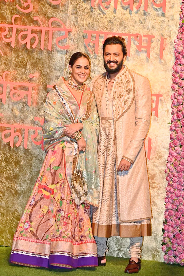 celebrities at Ambani Ganpati celebrations Photos11