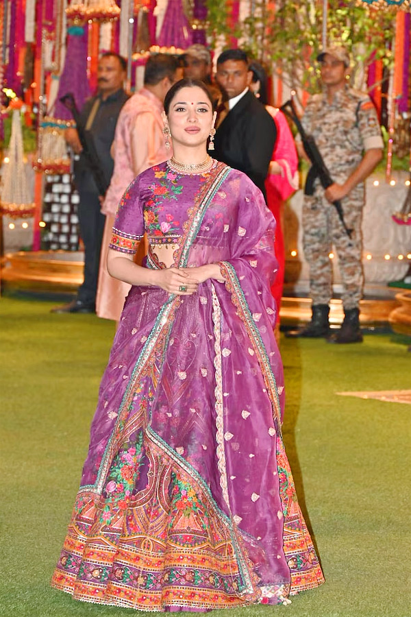 celebrities at Ambani Ganpati celebrations Photos9