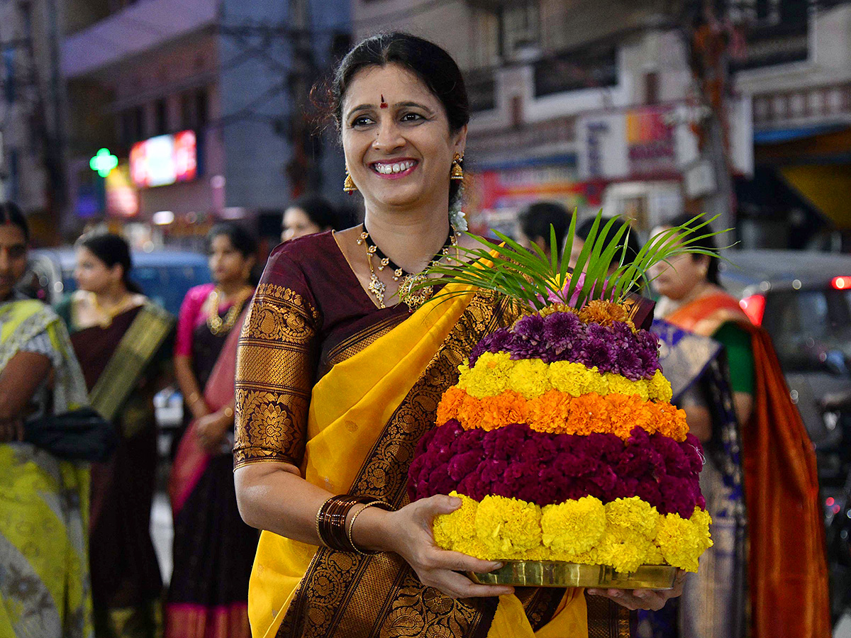 Bathukamma Festival 2024 Begins at Kukatpally5