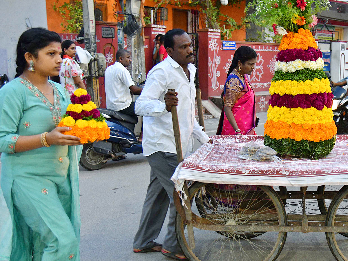Bathukamma Festival 2024 Begins at Kukatpally7