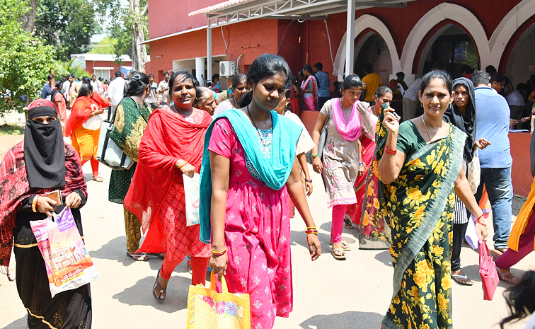 Second Day Flood Victims Crowd At collectorate Vijayawada Photos16