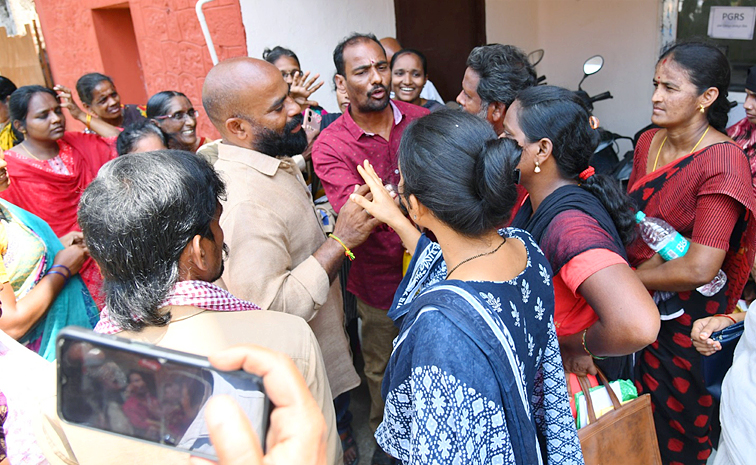Second Day Flood Victims Crowd At collectorate Vijayawada Photos17