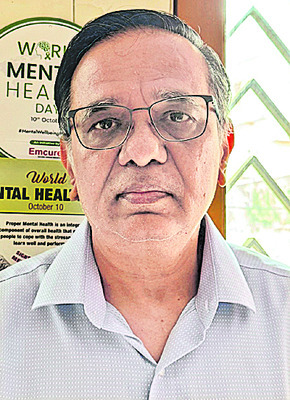 యంత్రంలా మారిన మనిషి 1