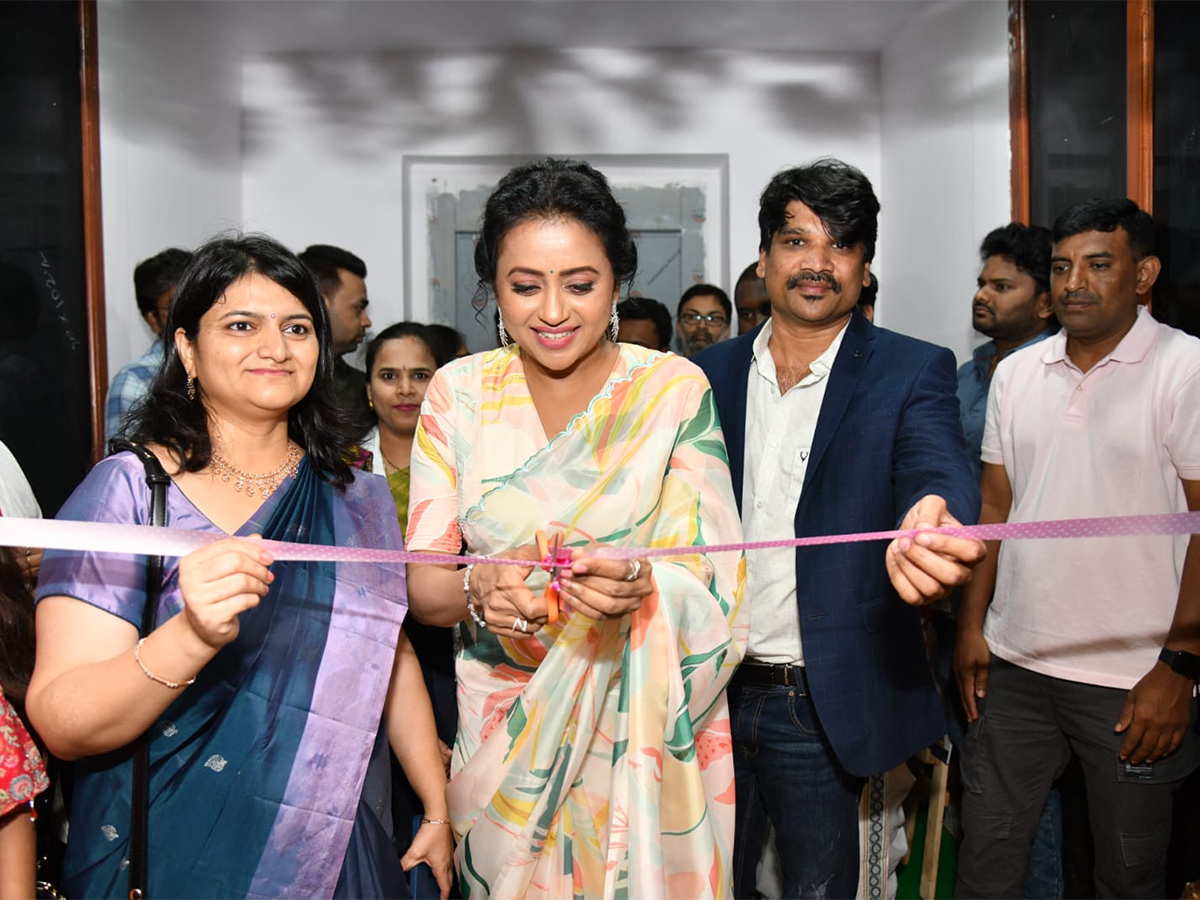 Anchor Suma at Visit Kukatpally Photos1