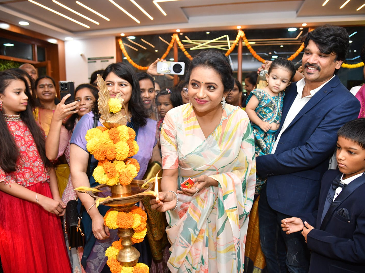 Anchor Suma at Visit Kukatpally Photos11