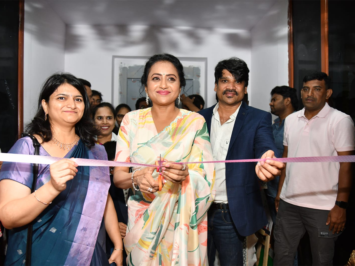 Anchor Suma at Visit Kukatpally Photos7