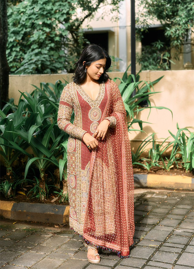 Dussehra 2024: Festive Vibes Were Immaculate With Rashmika Mandanna Ethnic Wear10