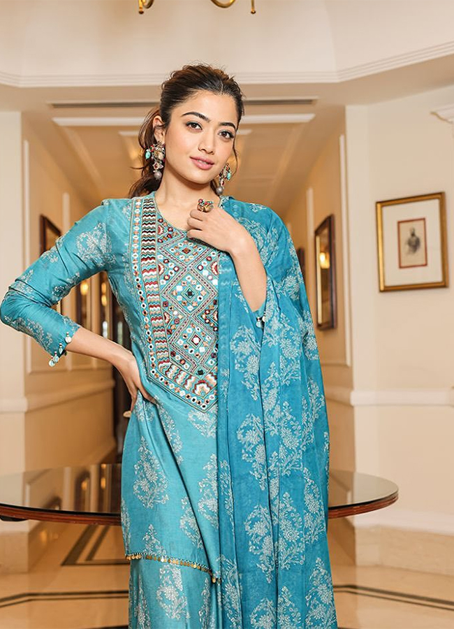 Dussehra 2024: Festive Vibes Were Immaculate With Rashmika Mandanna Ethnic Wear7