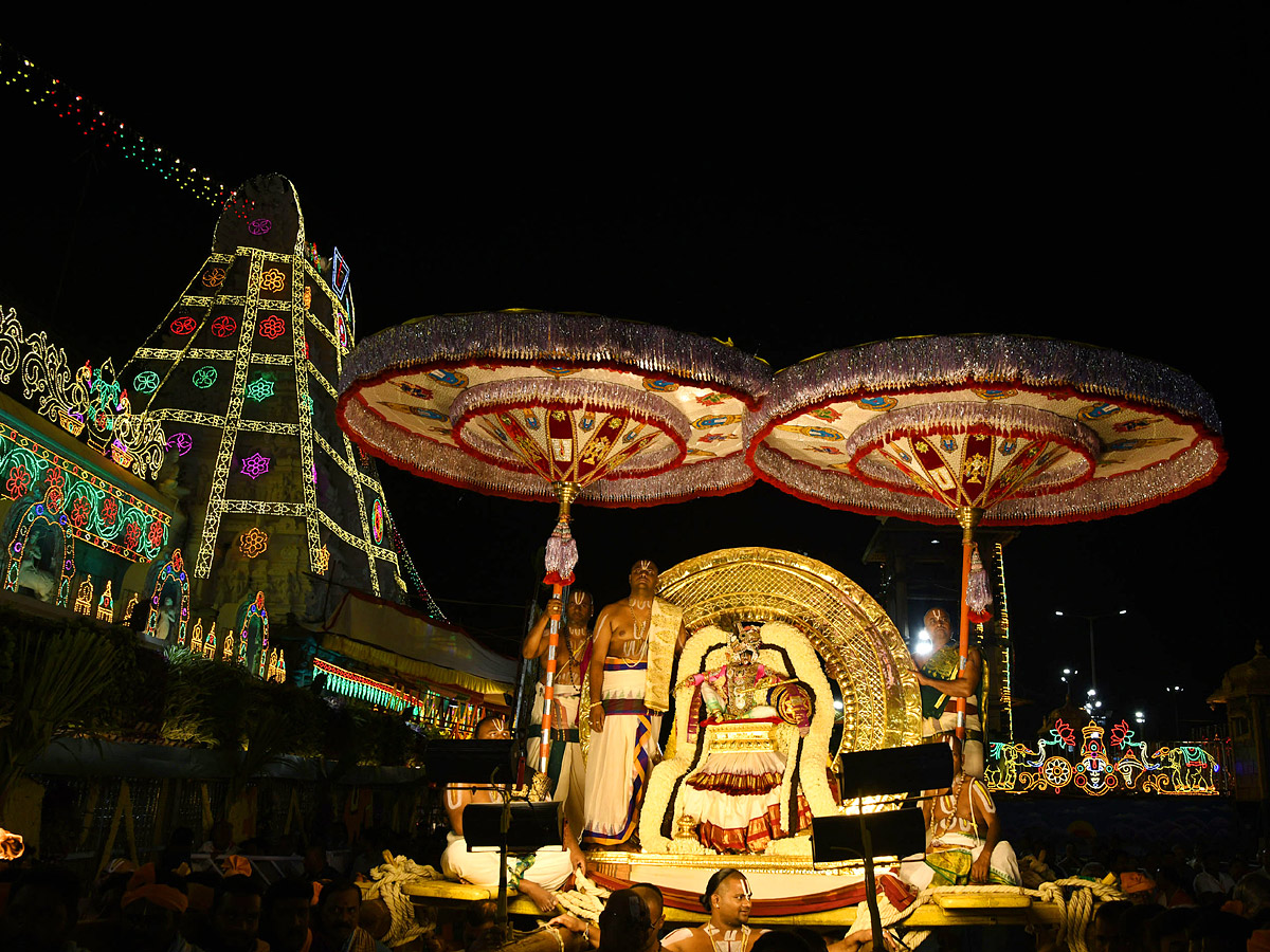 Lord Venkateswara appears on Chandraprabha Vahanam At Tirumala Salakatla Brahmotsavam 2024 Photos12