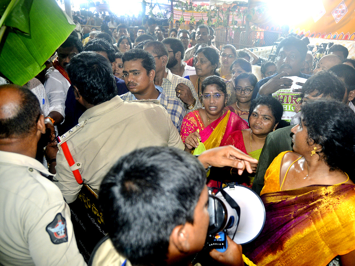 Navaratri Day 8 Alankaram, Vijayawada Kanaka Durga Devi Temple Photos3