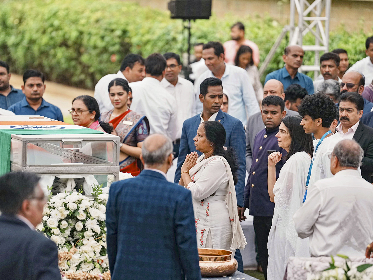 Ratan Tata's Final Journey: Officials Tribute At NCPA Lawns, Mumbai Photos25