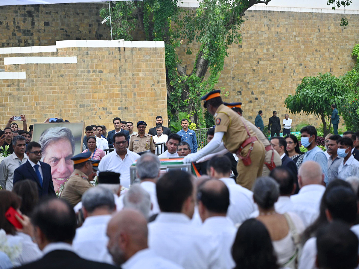 Ratan Tata's Final Journey: Officials Tribute At NCPA Lawns, Mumbai Photos6