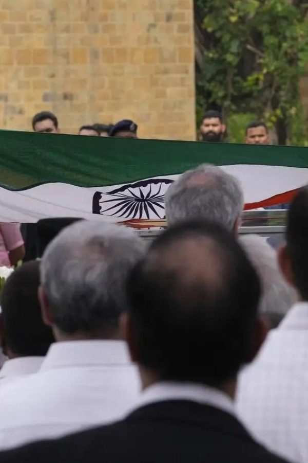 Ratan Tata's Final Journey: Officials Tribute At NCPA Lawns, Mumbai Photos8