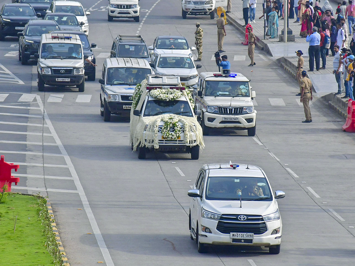 Ratan Tata's Last Rites With State Honours, Thousands Gather To Pay Tributes Photos6