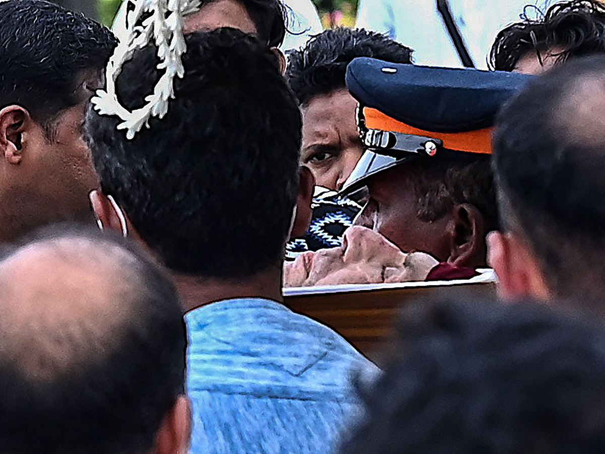 Tata Group Chairman Ratan Tata being taken to NCPA lawns for public viewing7