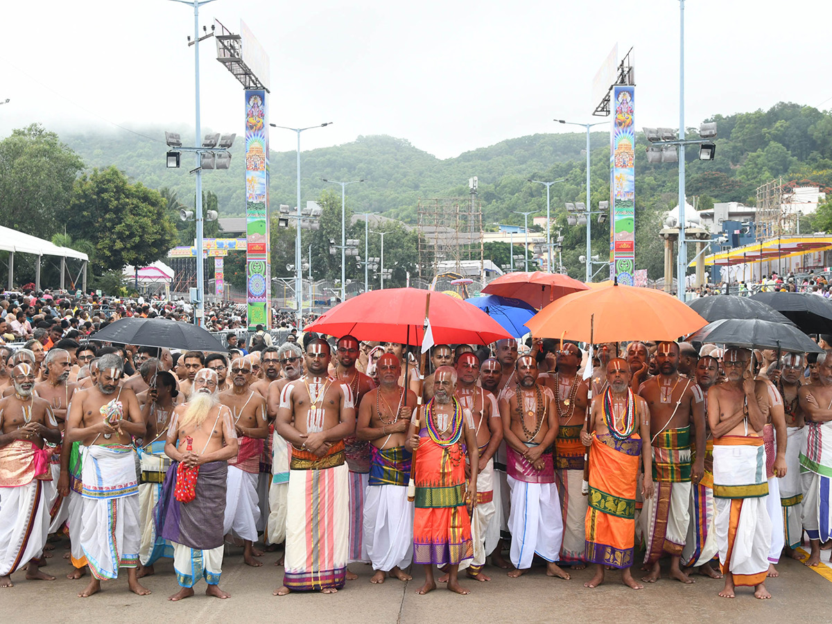 tirumala brahmotsavam 2024 images27