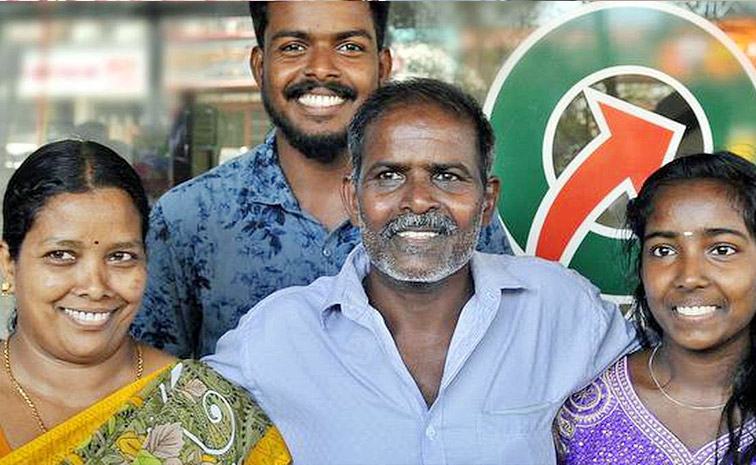 Indians who won the crores of money in lottery Photos4