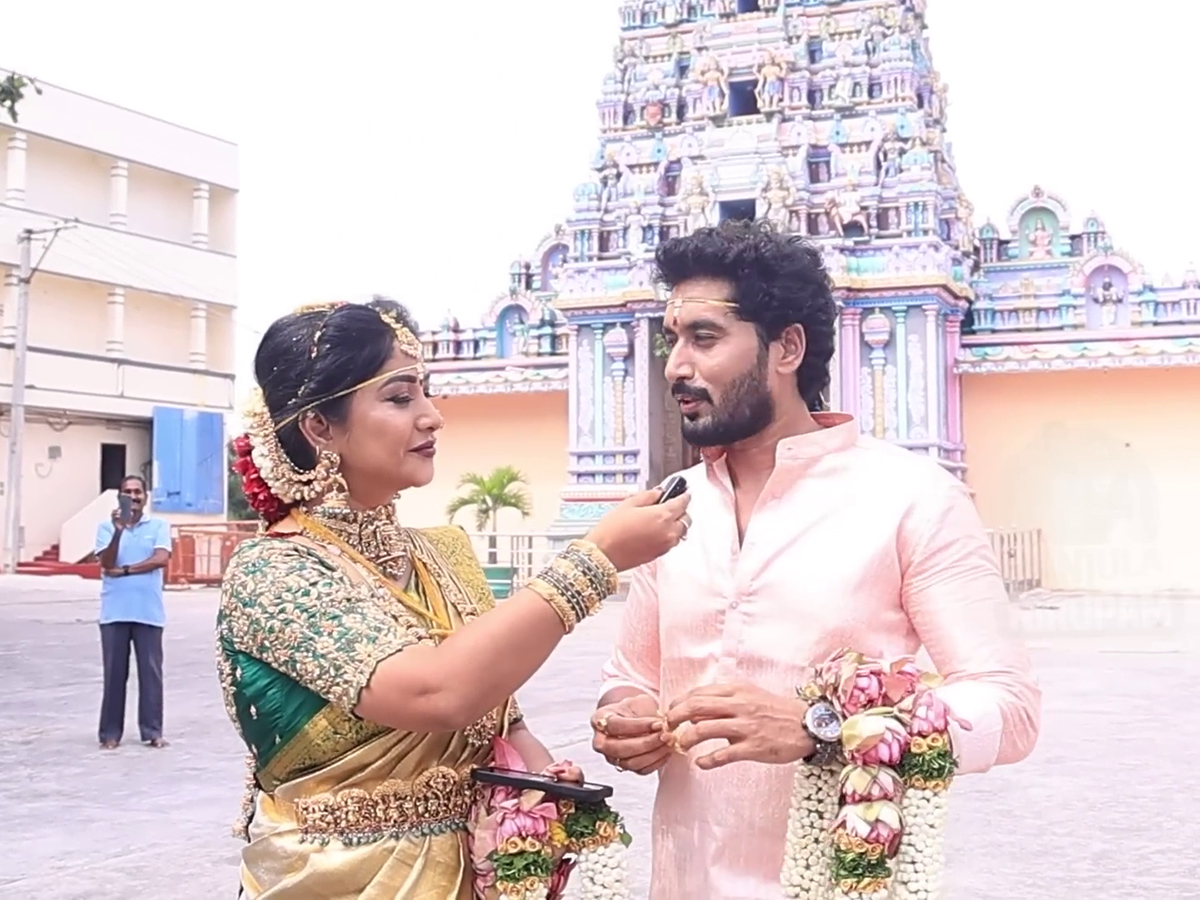 Nirupam Paritala Manjula got married again on their 15th wedding anniversary13
