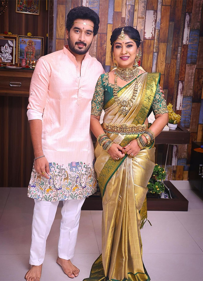 Nirupam Paritala Manjula got married again on their 15th wedding anniversary19